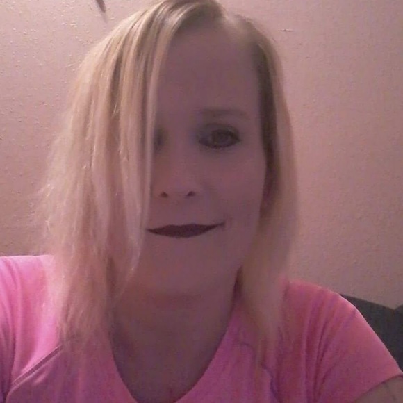 Meet your Posher, Kris - Picture 1 of 1